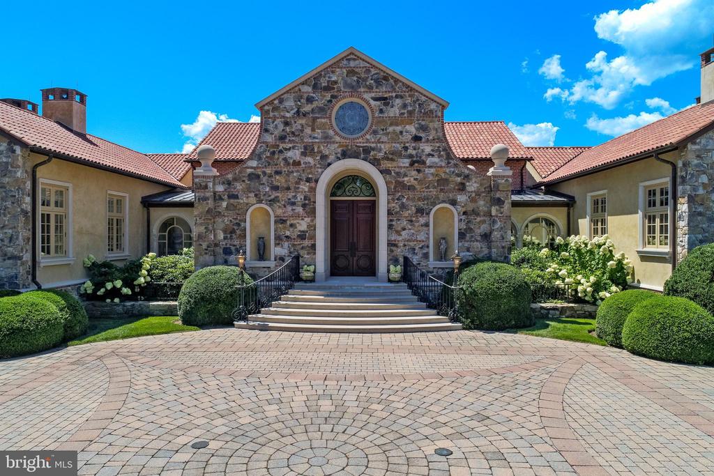 744 SKYWATER ROAD