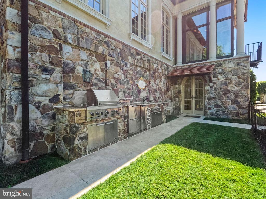 744 SKYWATER ROAD