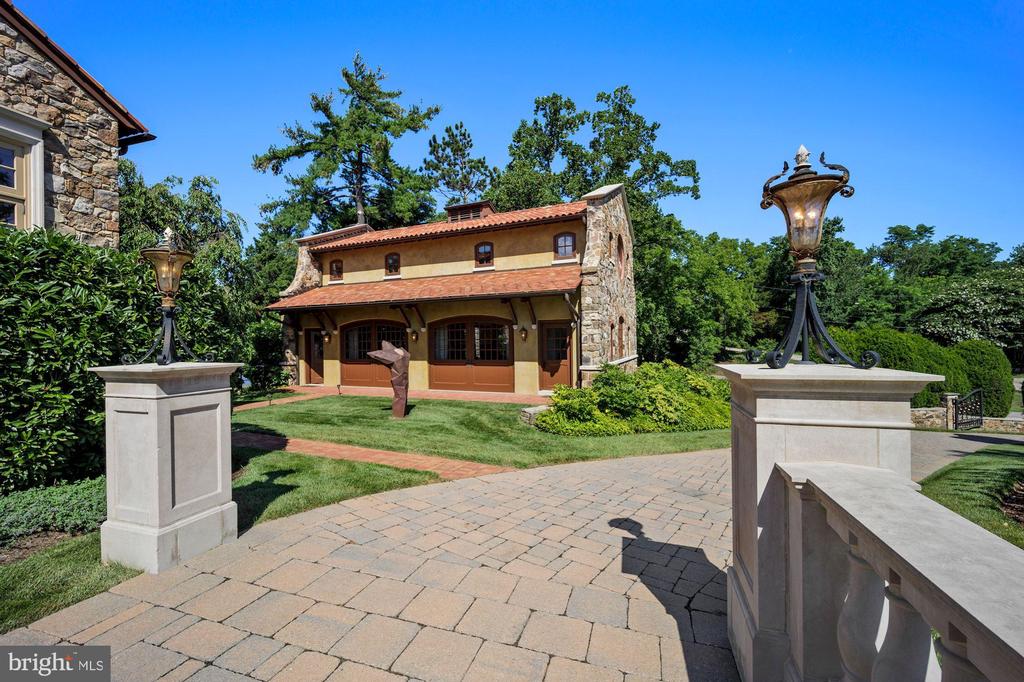 744 SKYWATER ROAD