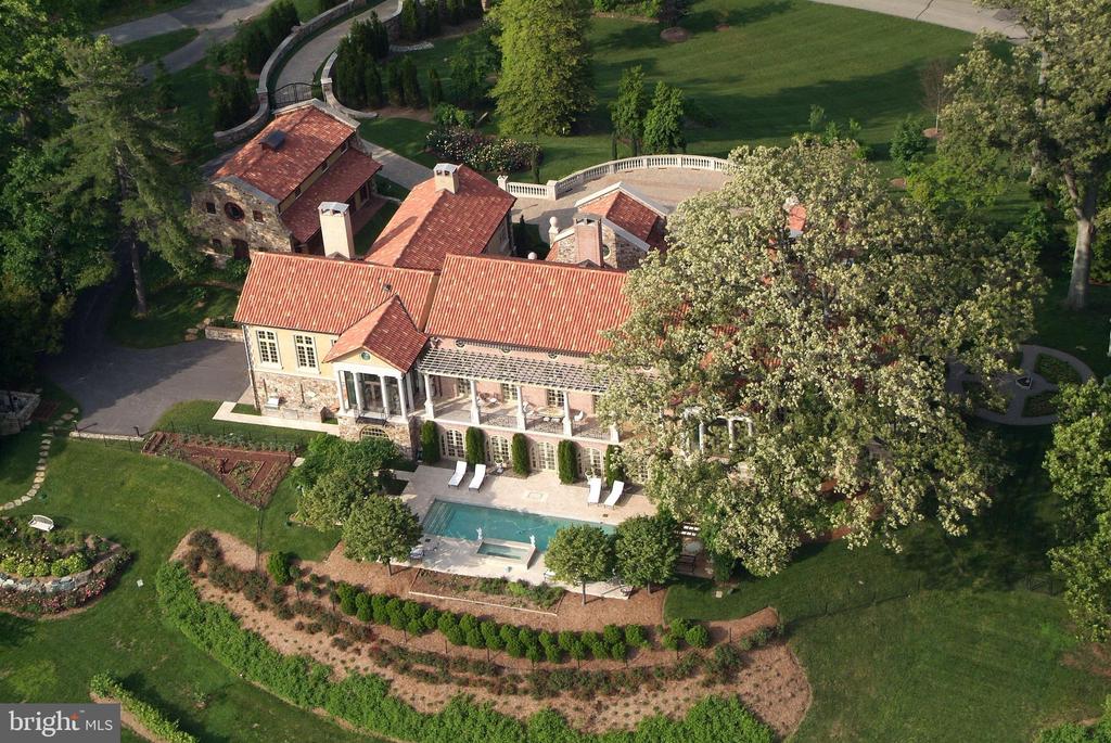 744 SKYWATER ROAD