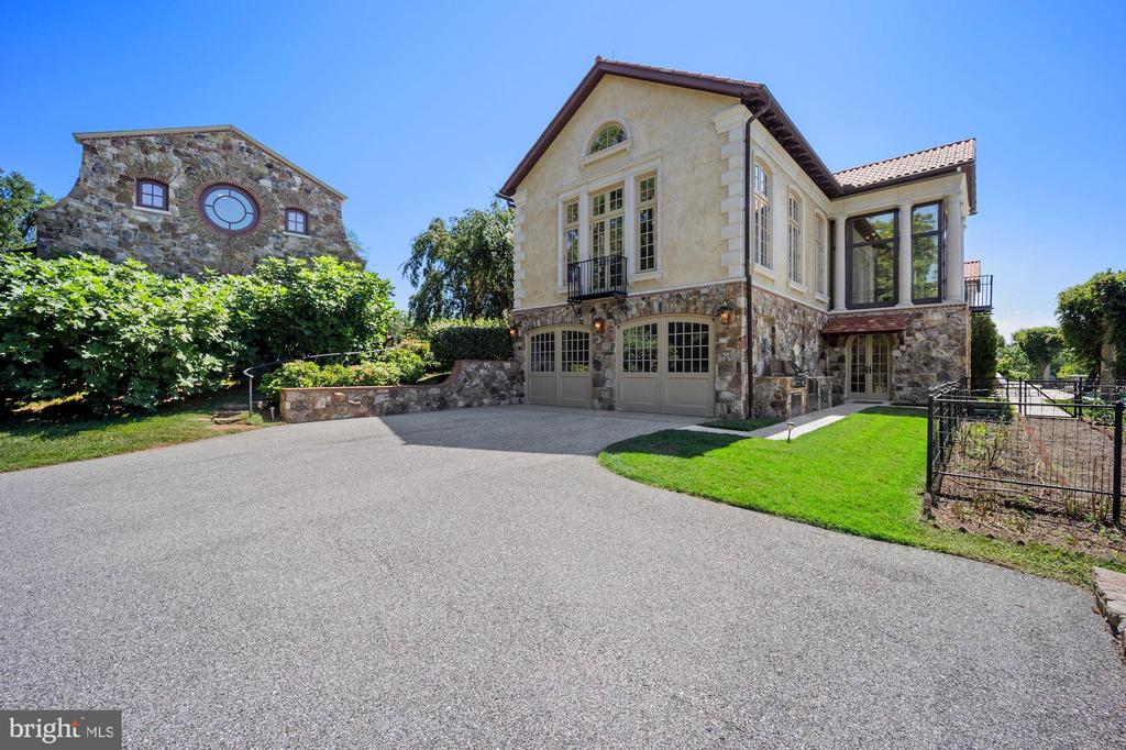 744 SKYWATER ROAD