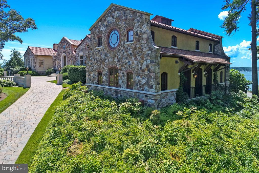 744 SKYWATER ROAD