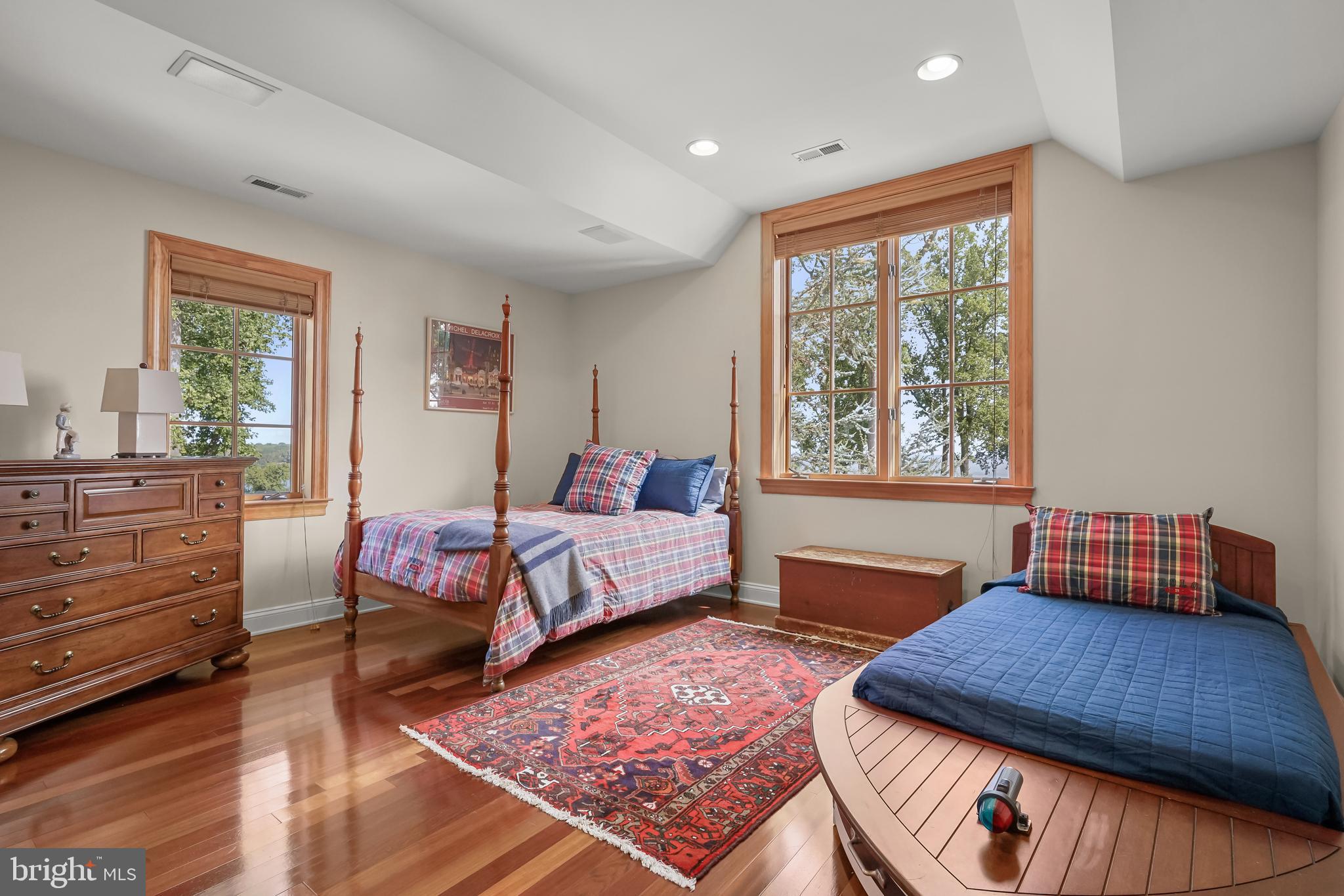 1735 SKIPPERS ROW