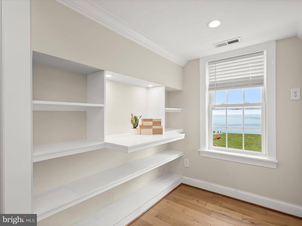 235 BAY FRONT DRIVE