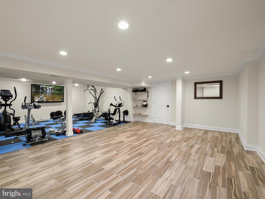 235 BAY FRONT DRIVE