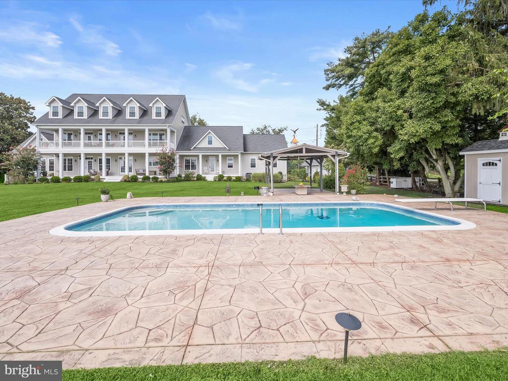 235 BAY FRONT DRIVE