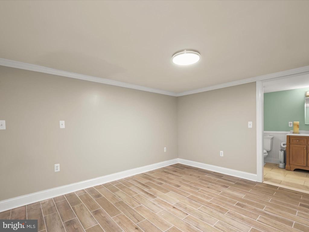 235 BAY FRONT DRIVE