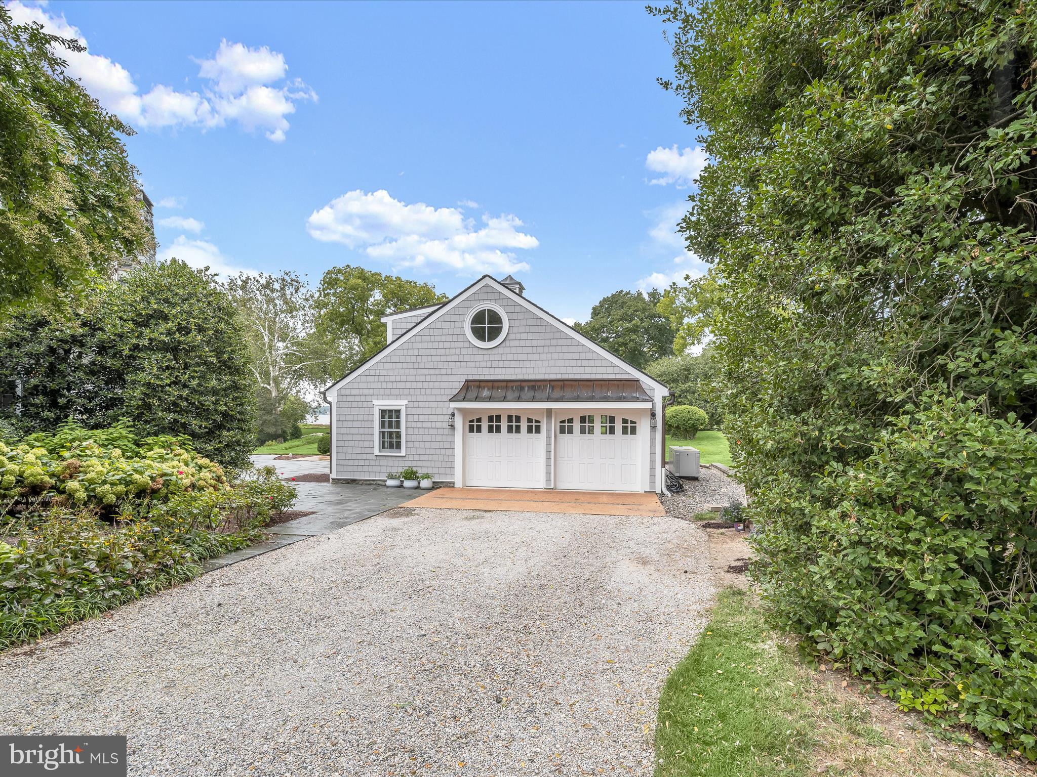 752 BROADWATER WAY