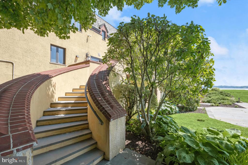 622 MAGOTHY ROAD