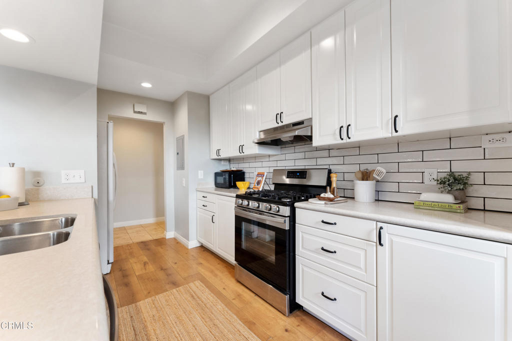121 S Wilson Avenue 102