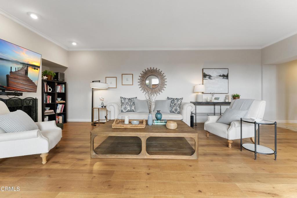121 S Wilson Avenue 102