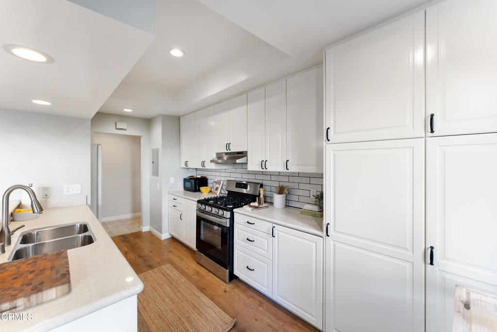 121 S Wilson Avenue 102