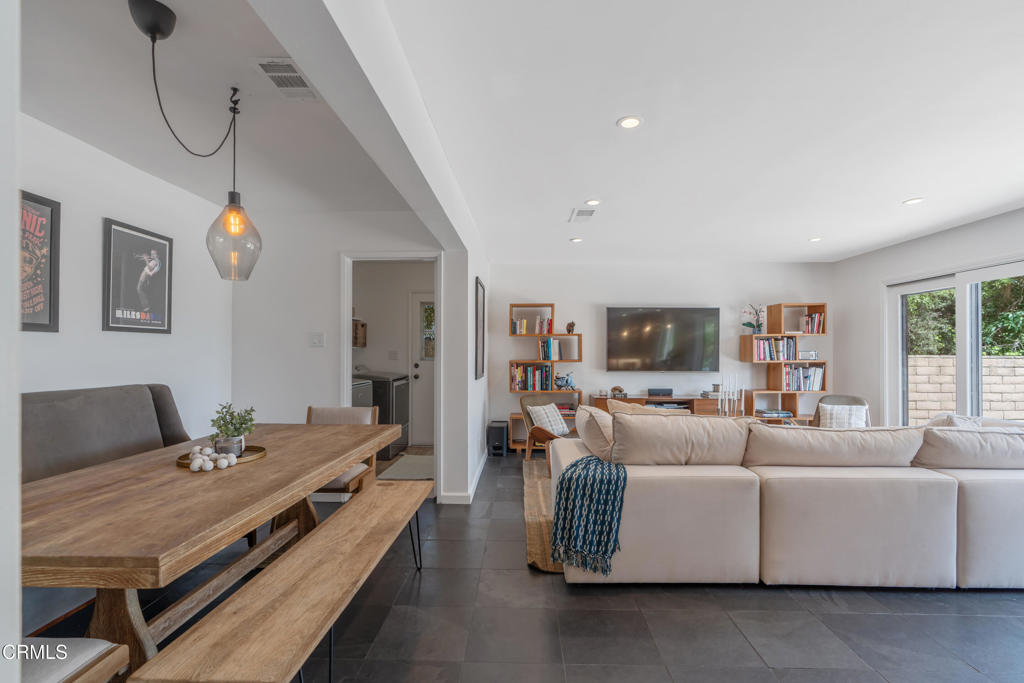 330 E Sierra Madre Boulevard