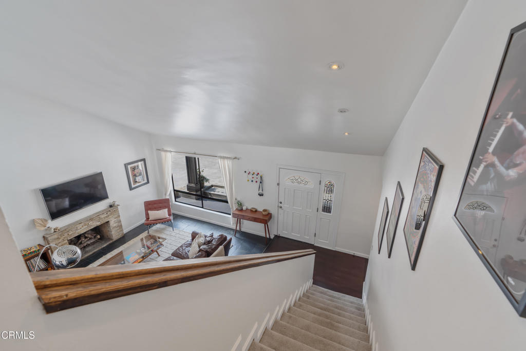 330 E Sierra Madre Boulevard