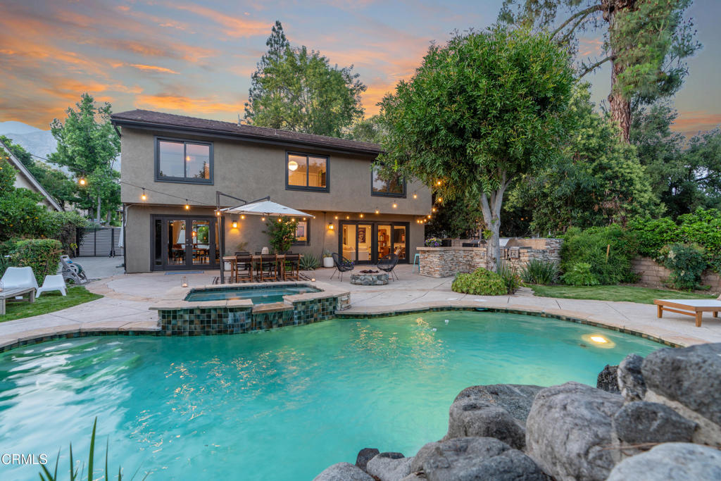 330 E Sierra Madre Boulevard