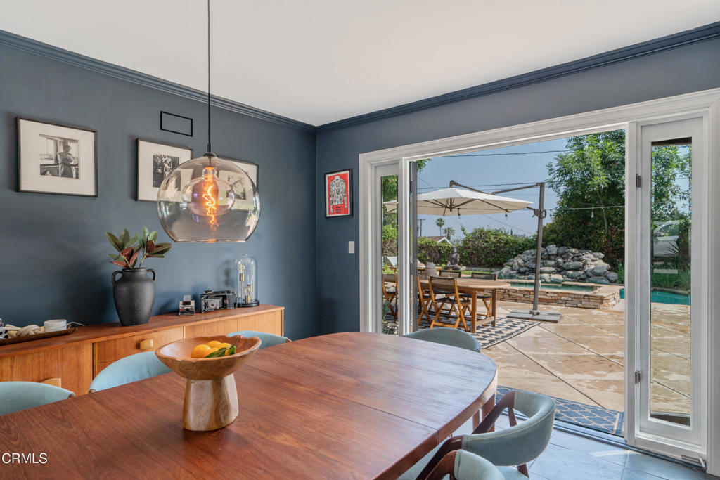 330 E Sierra Madre Boulevard
