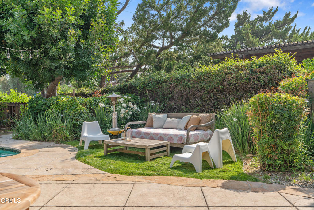 330 E Sierra Madre Boulevard