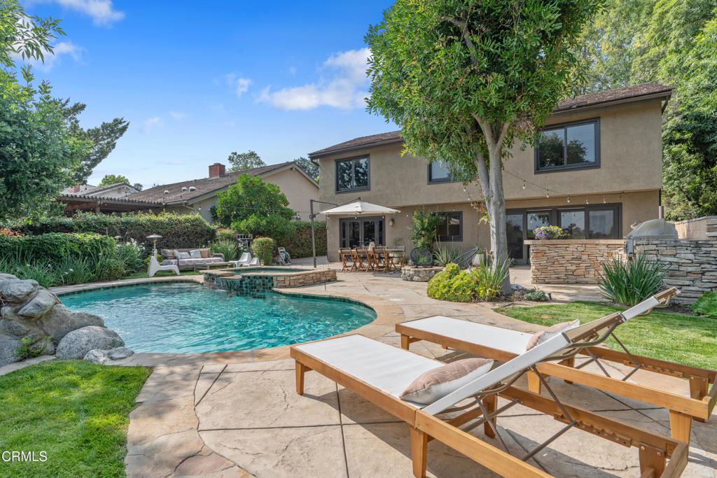 330 E Sierra Madre Boulevard