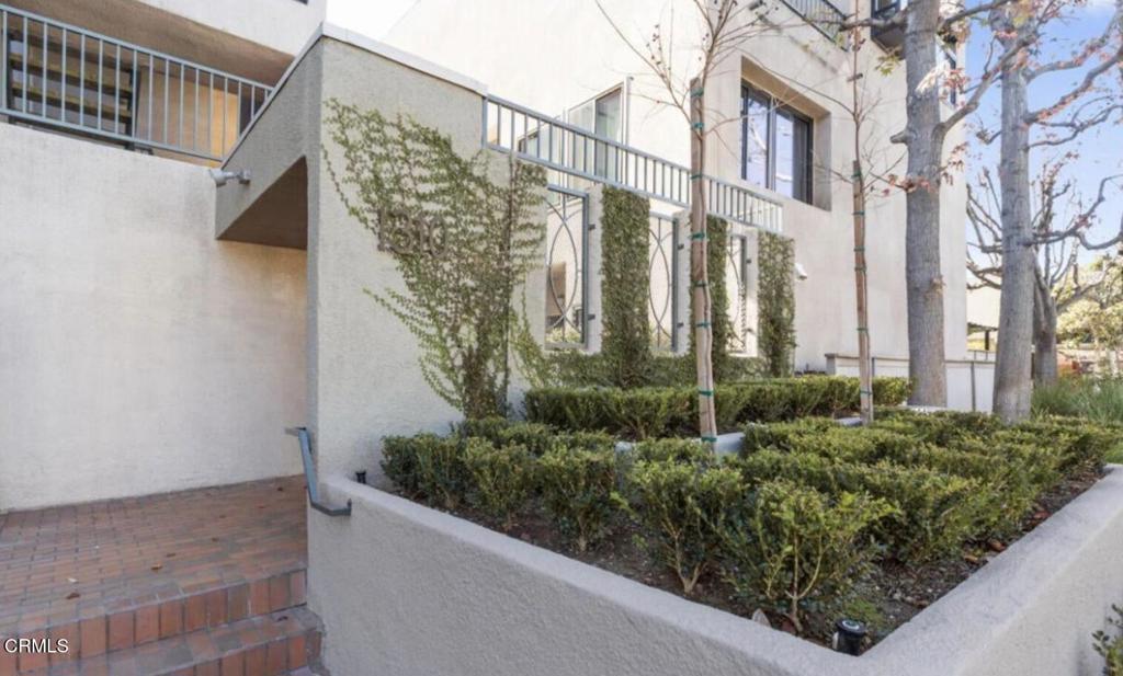 1310 E Orange Grove Blvd Boulevard 315