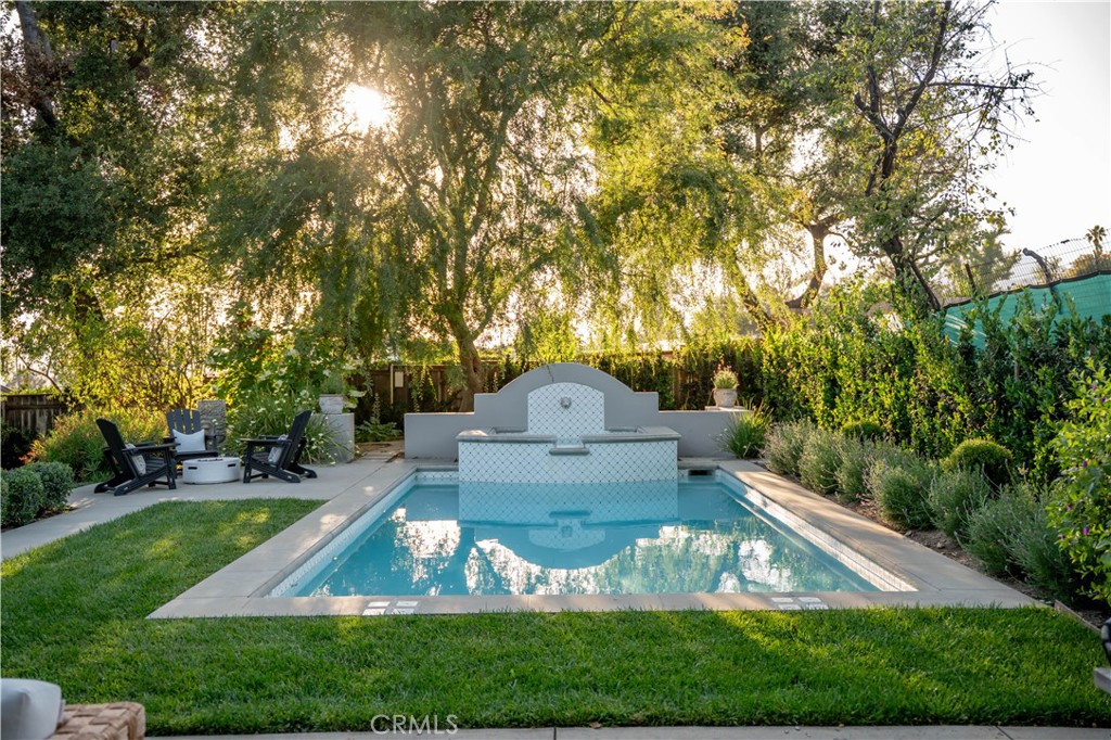 2927 Santa Rosa Avenue