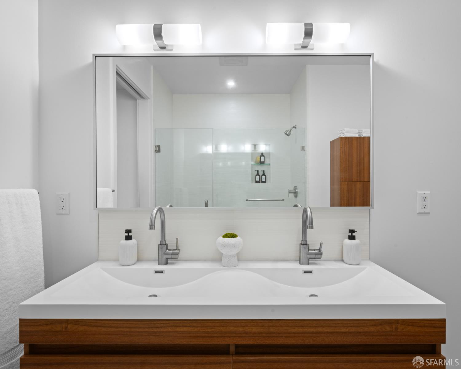 2829 California Street # 2C