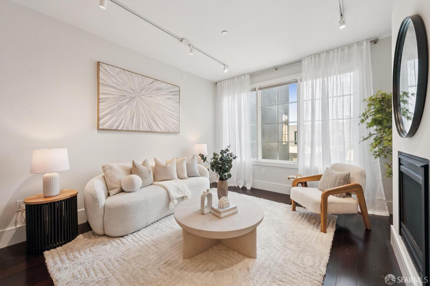 1355 Pacific Avenue # 204