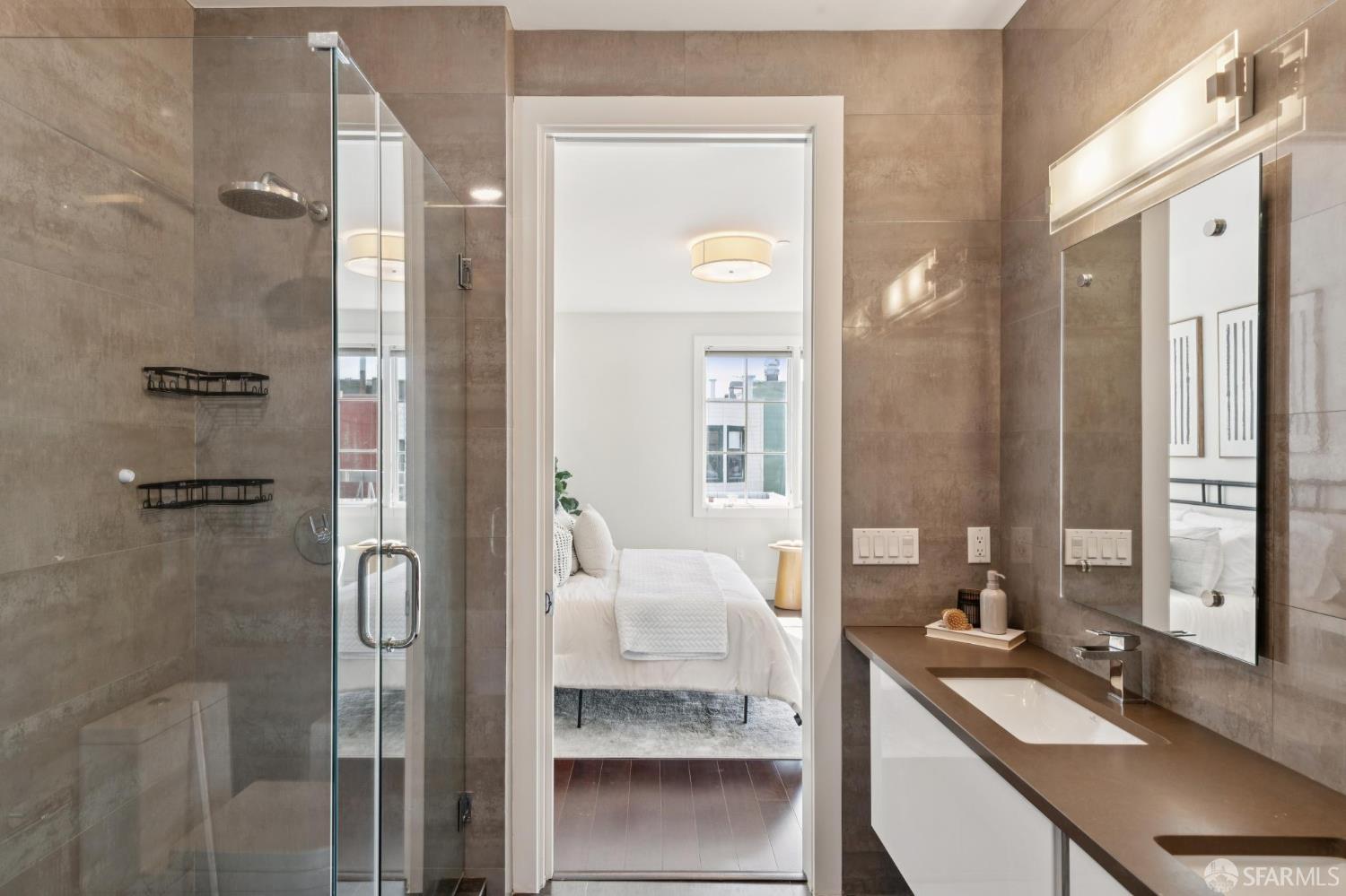 1355 Pacific Avenue # 204