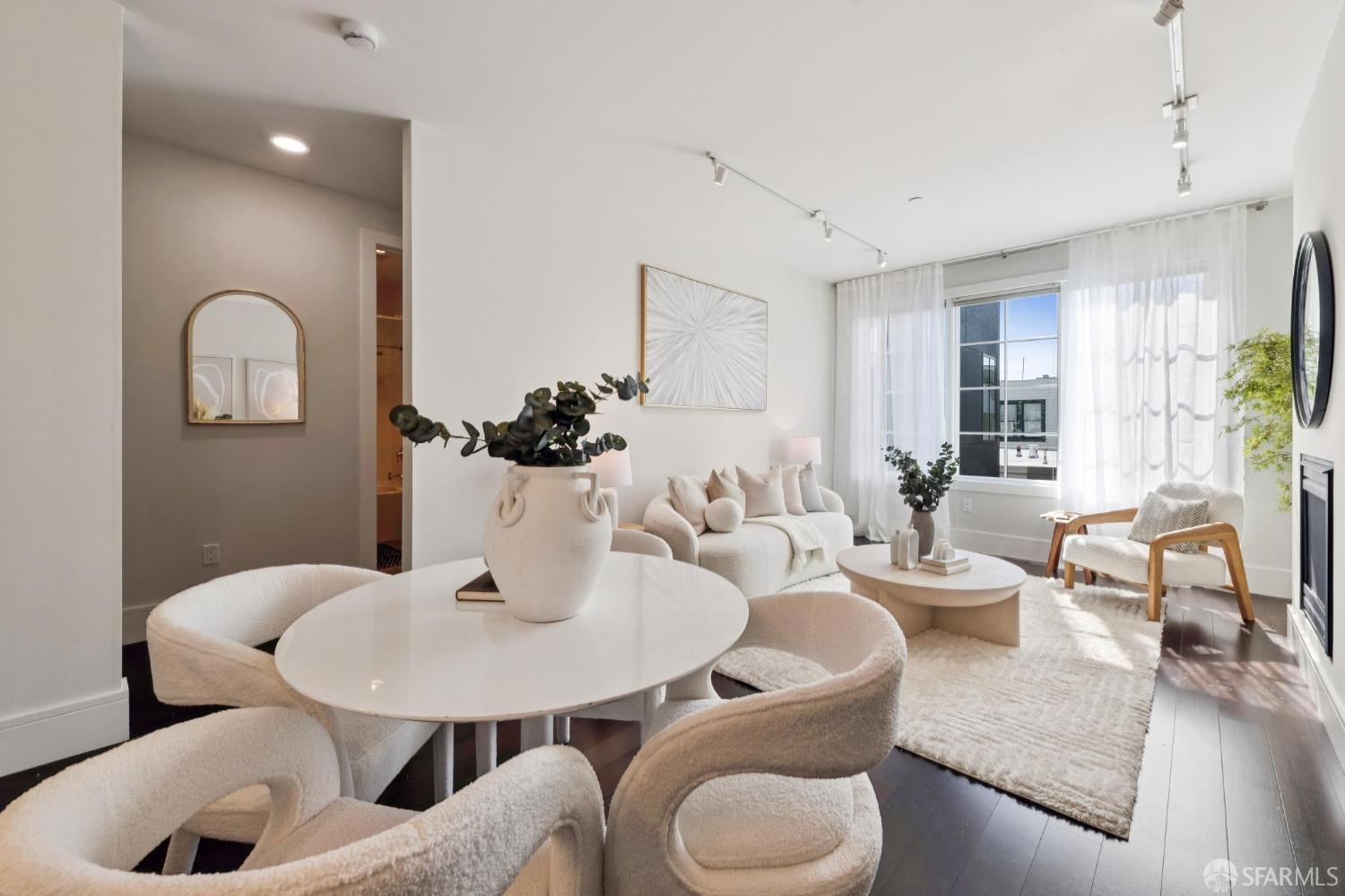 1355 Pacific Avenue # 204