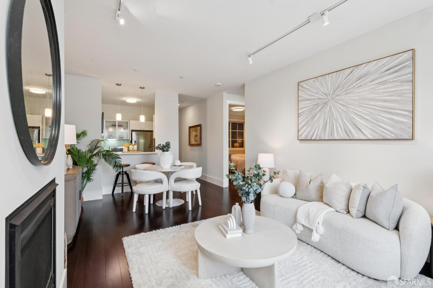 1355 Pacific Avenue # 204