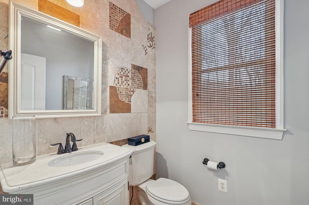1303 WINDSOR RIDGE LANE