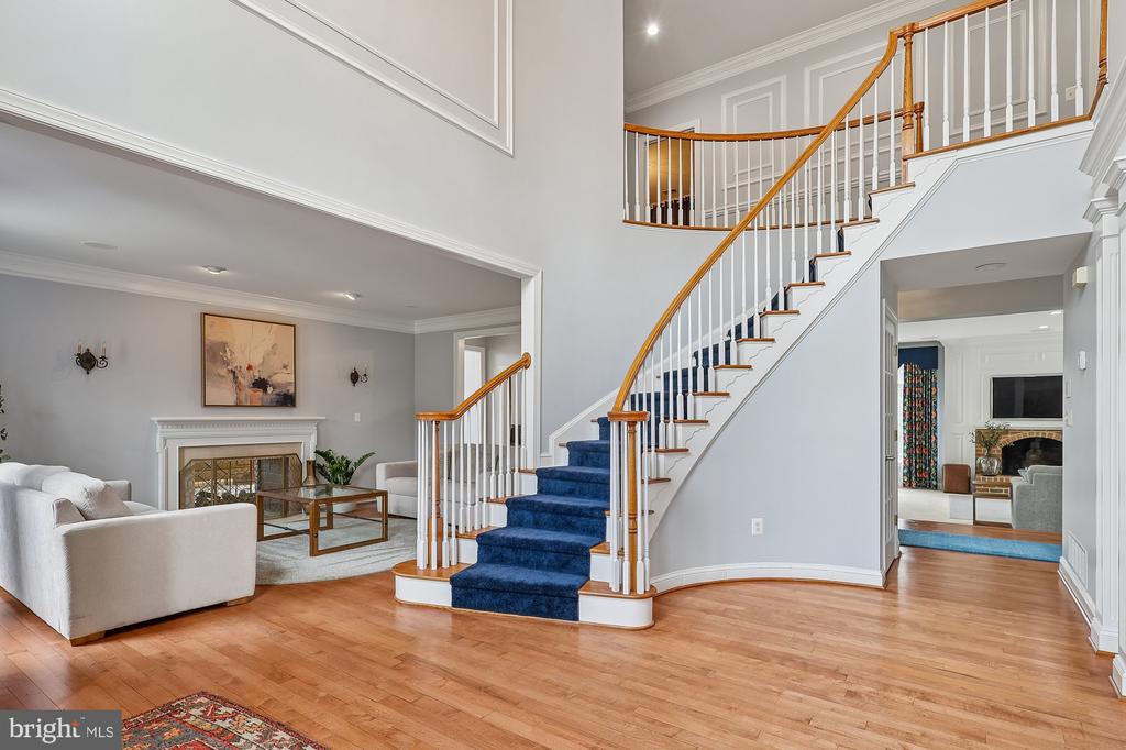 1303 WINDSOR RIDGE LANE