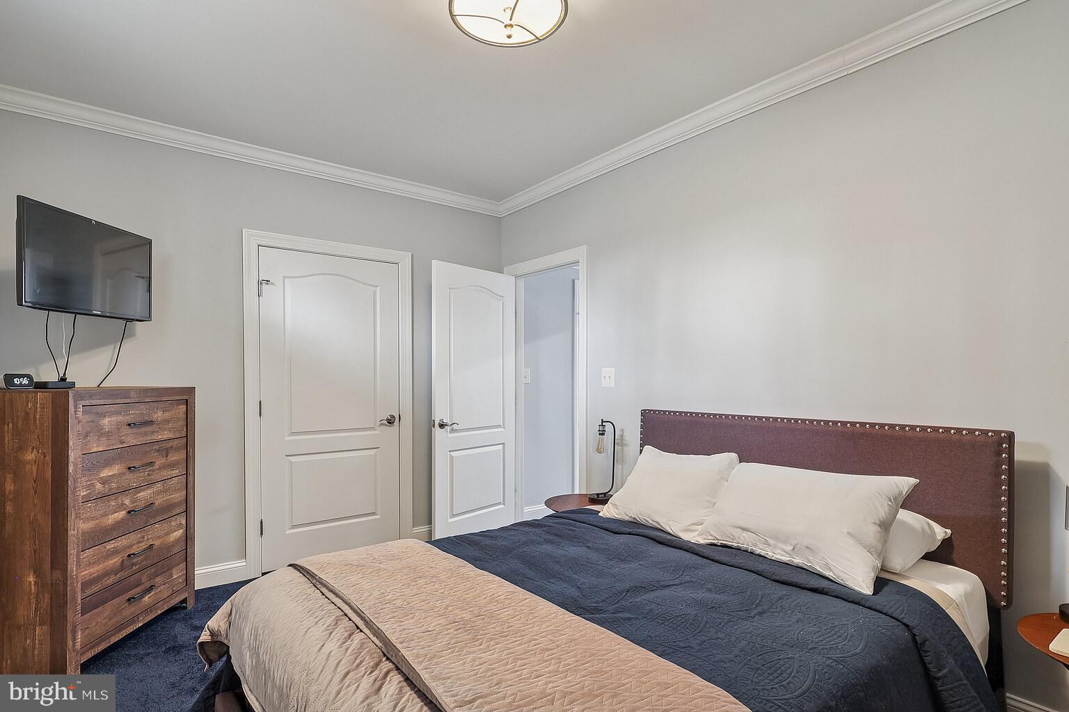 1303 WINDSOR RIDGE LANE