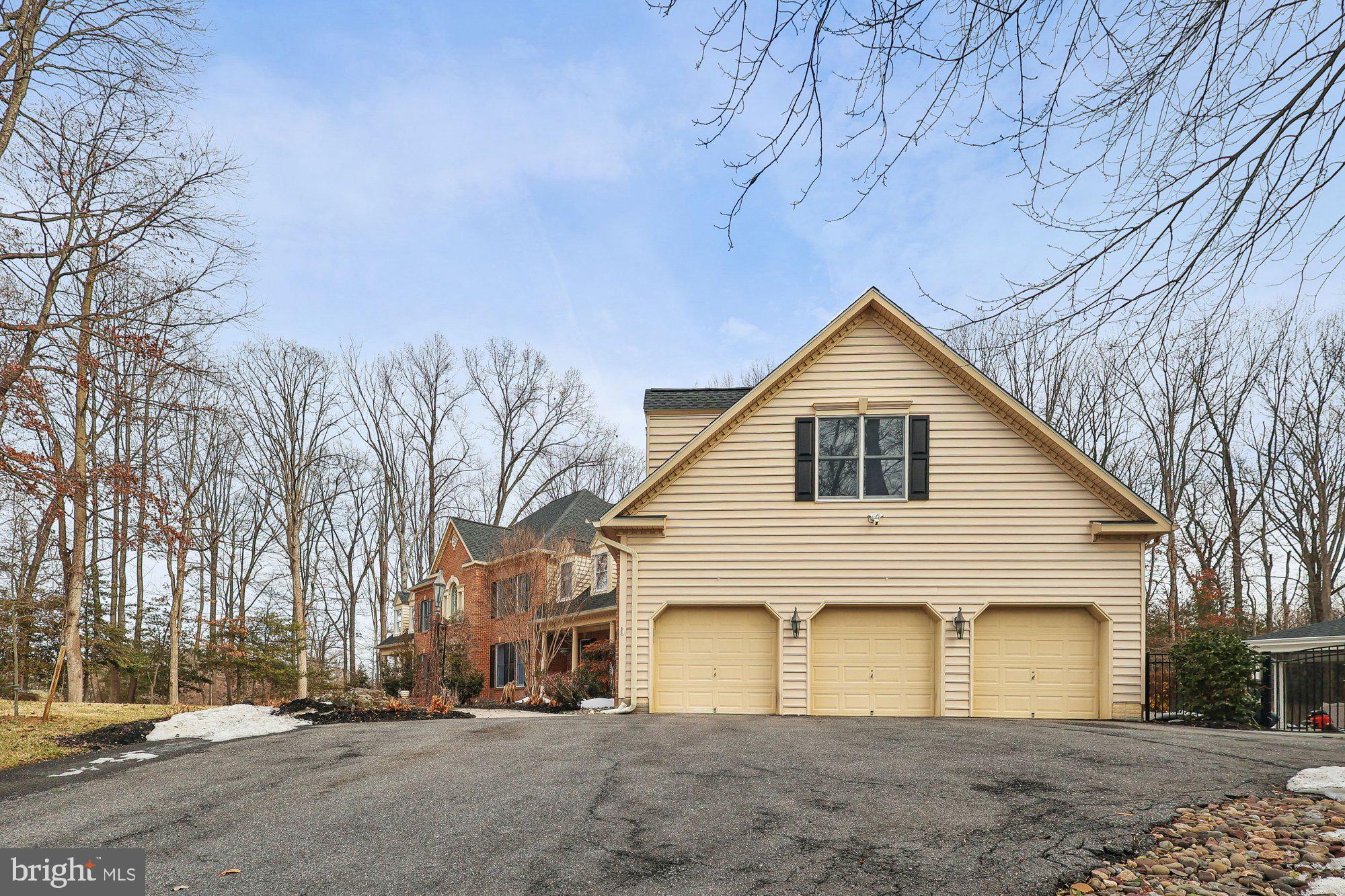 1303 WINDSOR RIDGE LANE