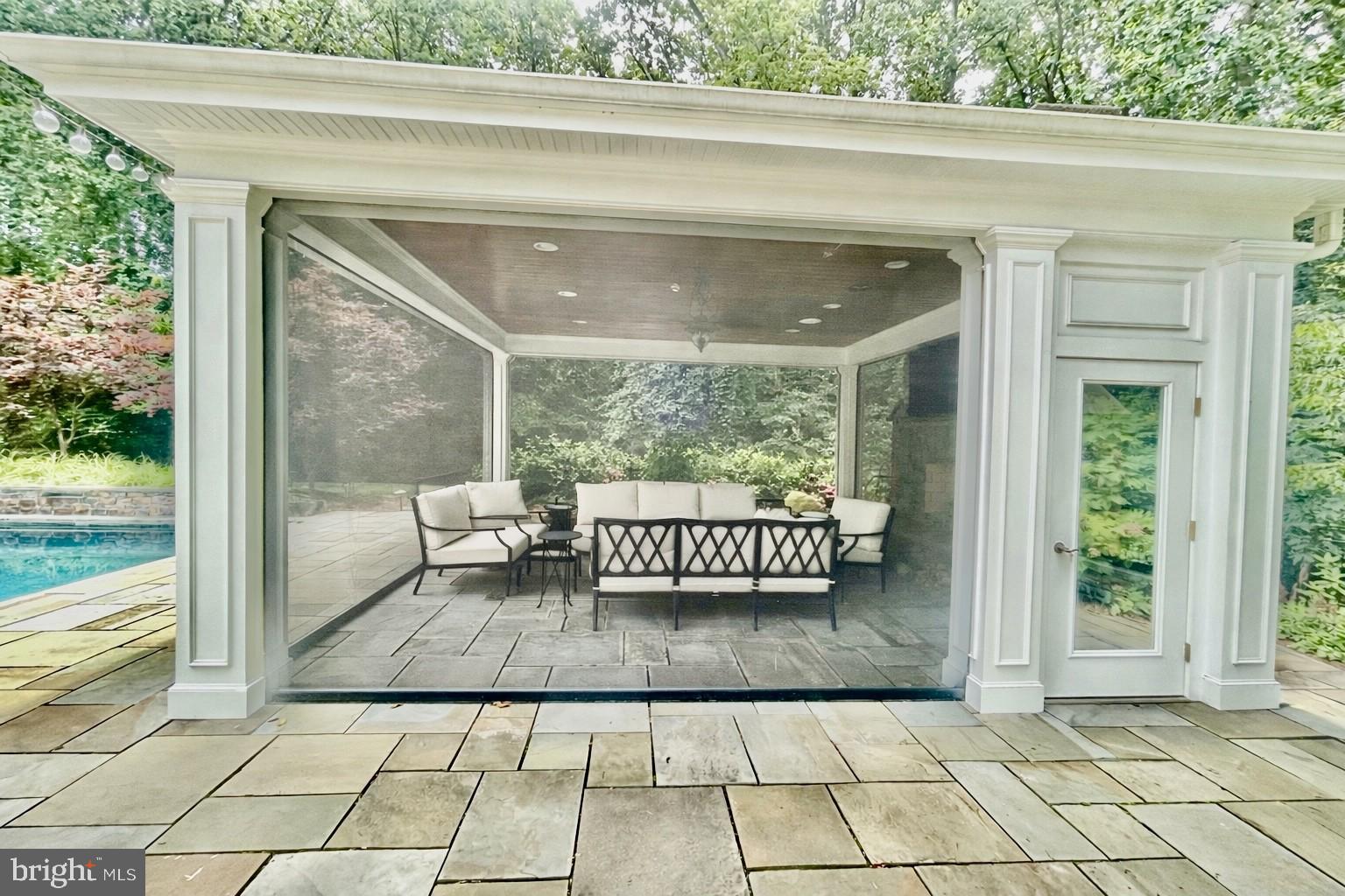 1303 WINDSOR RIDGE LANE