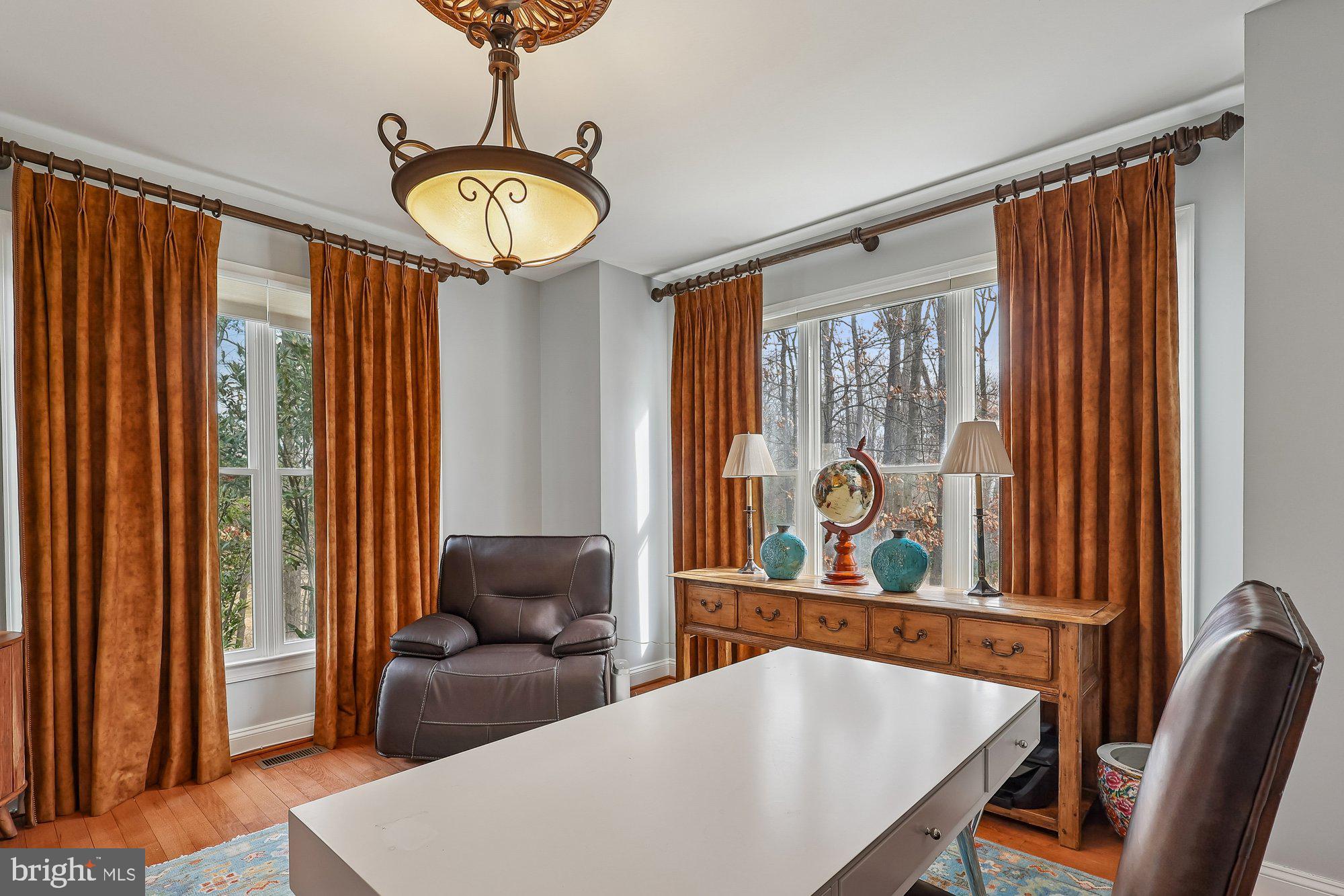 1303 WINDSOR RIDGE LANE