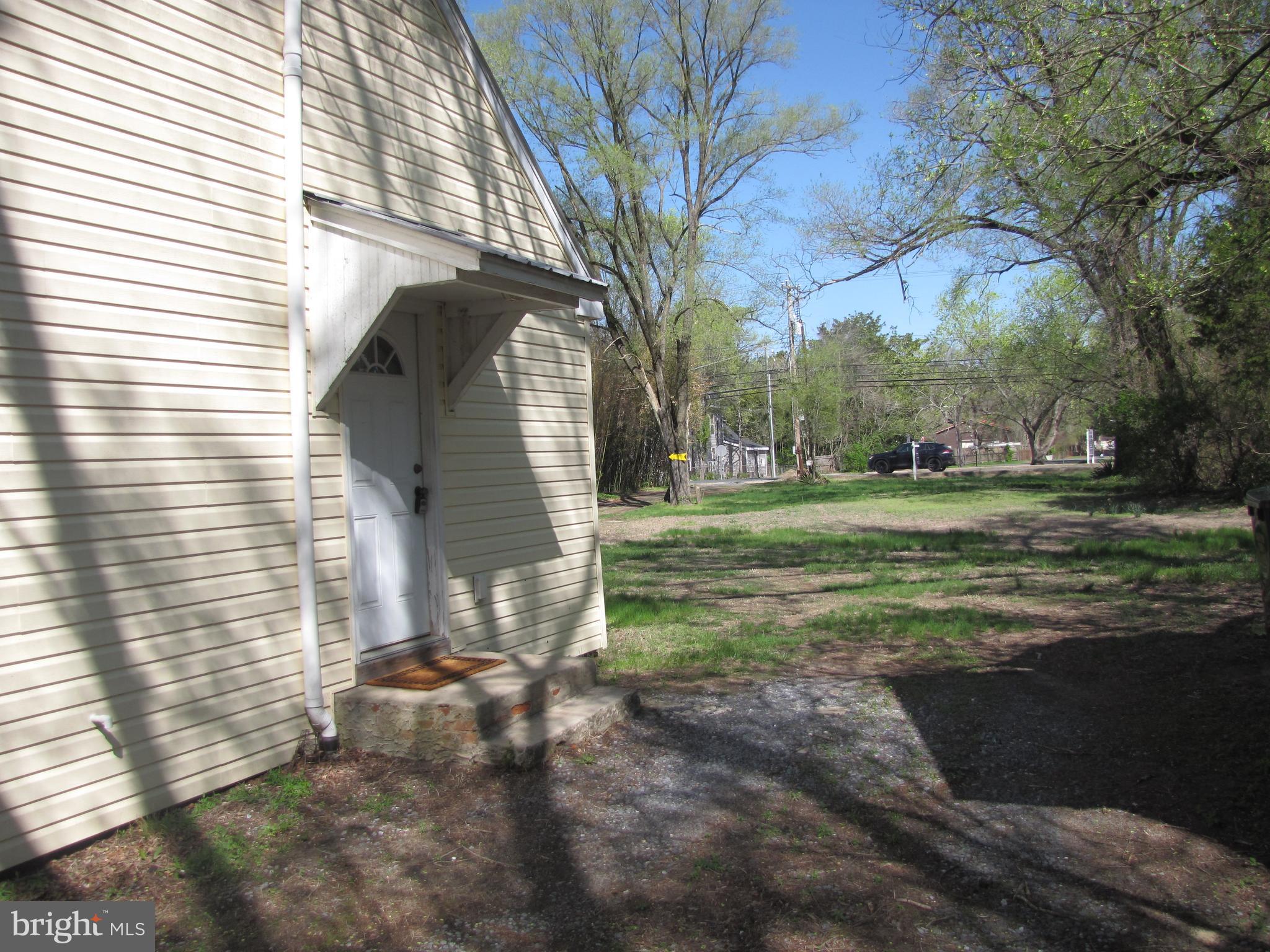213 Central Ave