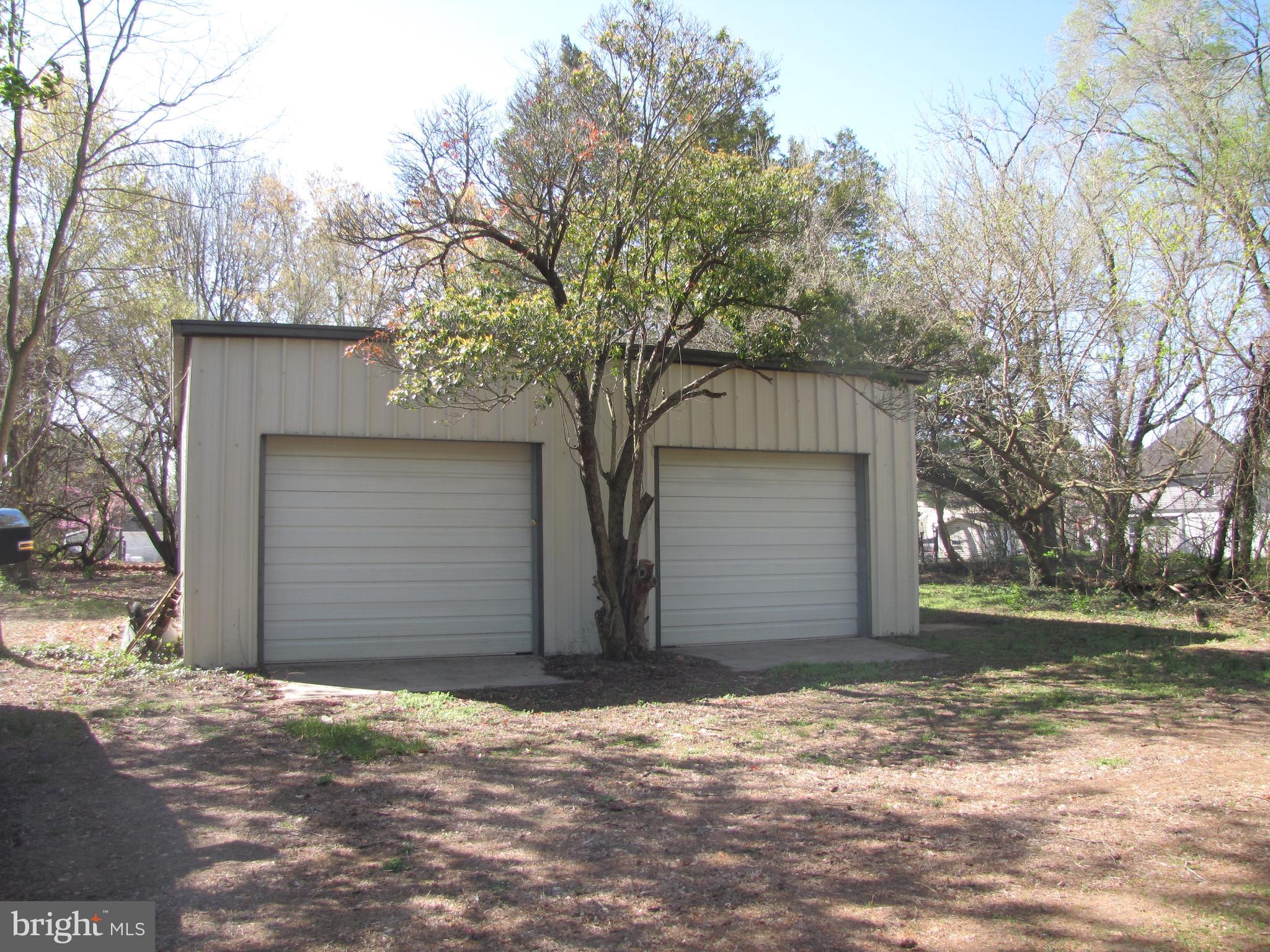 213 Central Ave