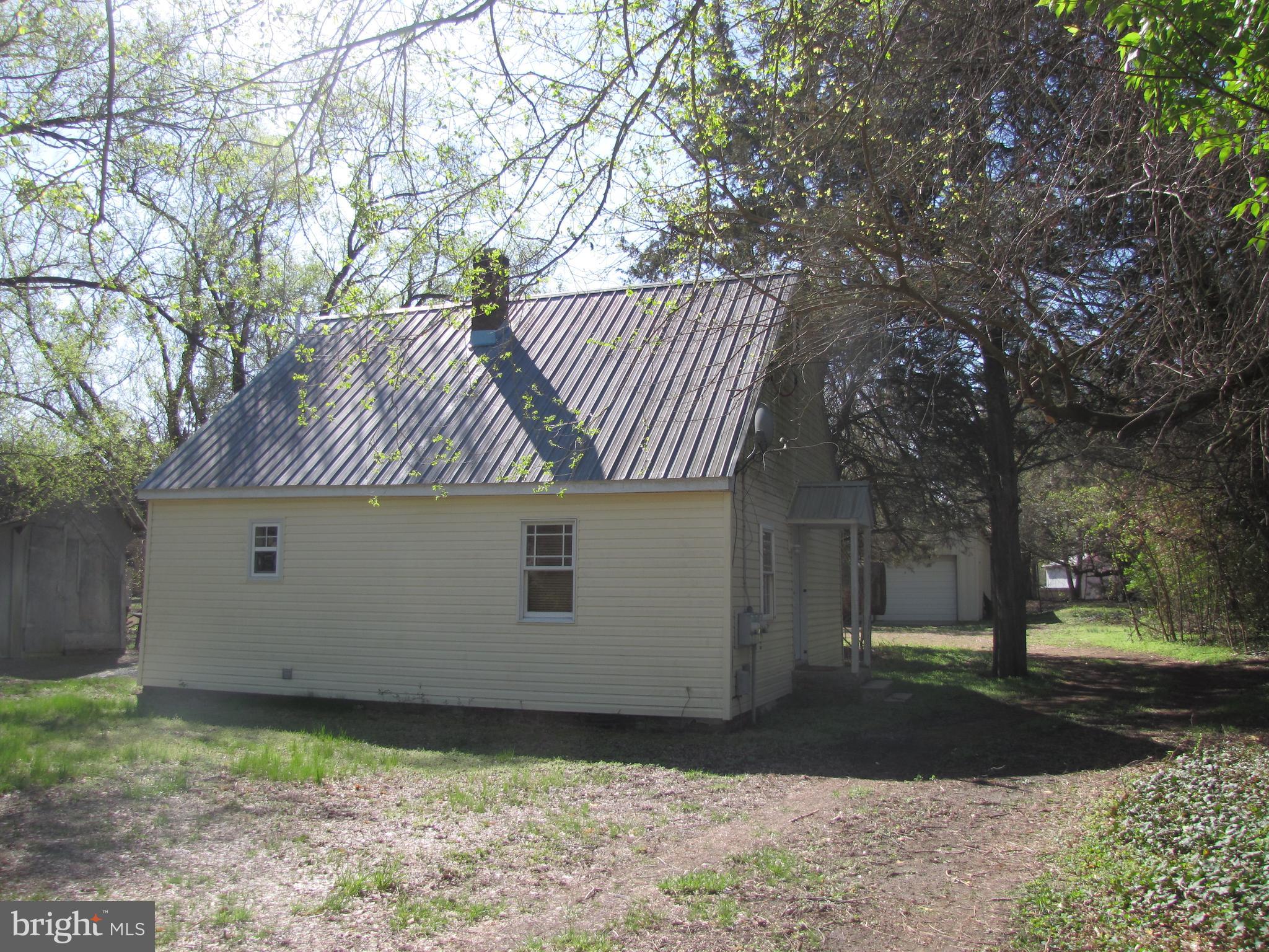 213 Central Ave