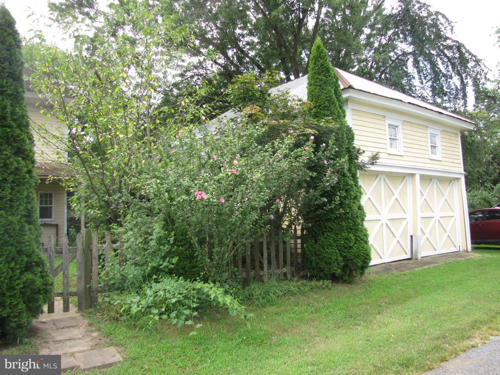 148 Main St