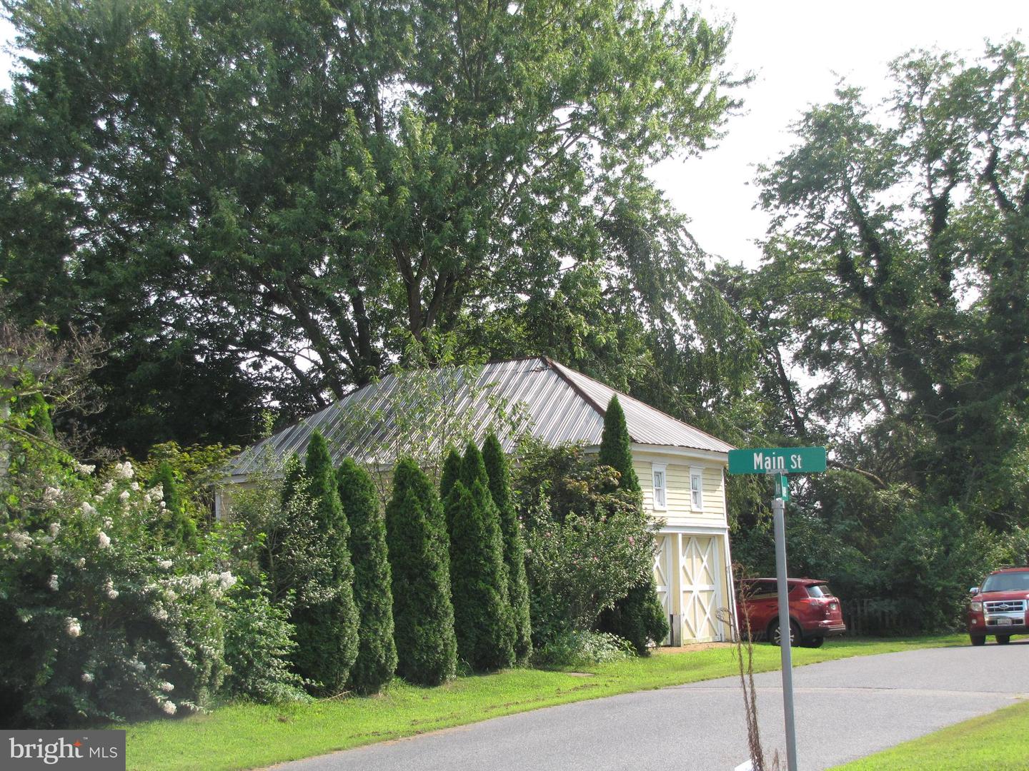 148 Main St