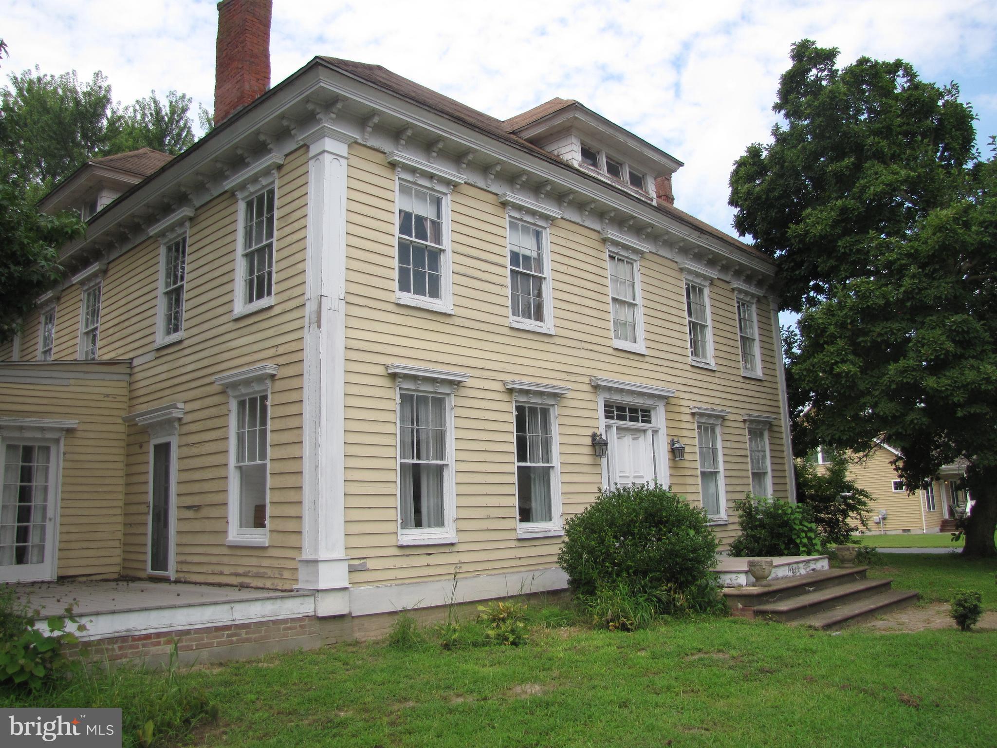 148 Main St