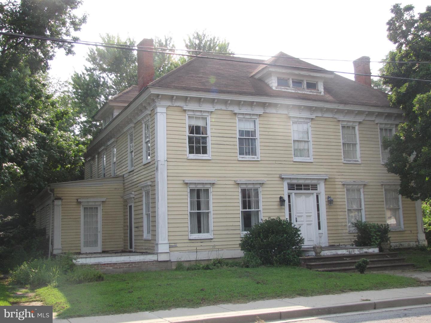 148 Main St