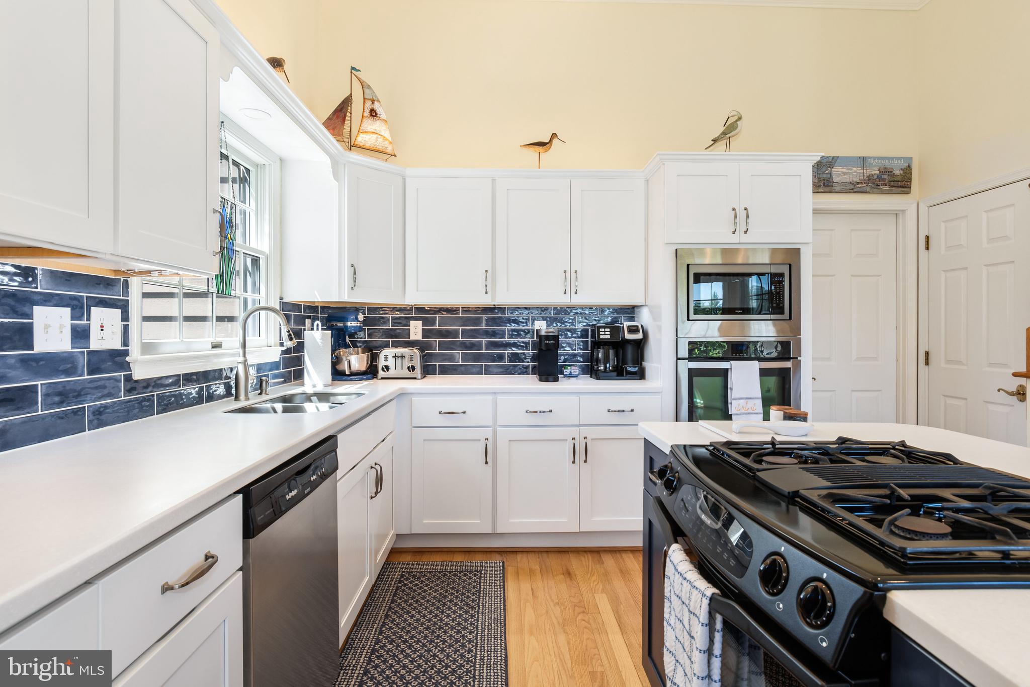 21388 Avalon Ct