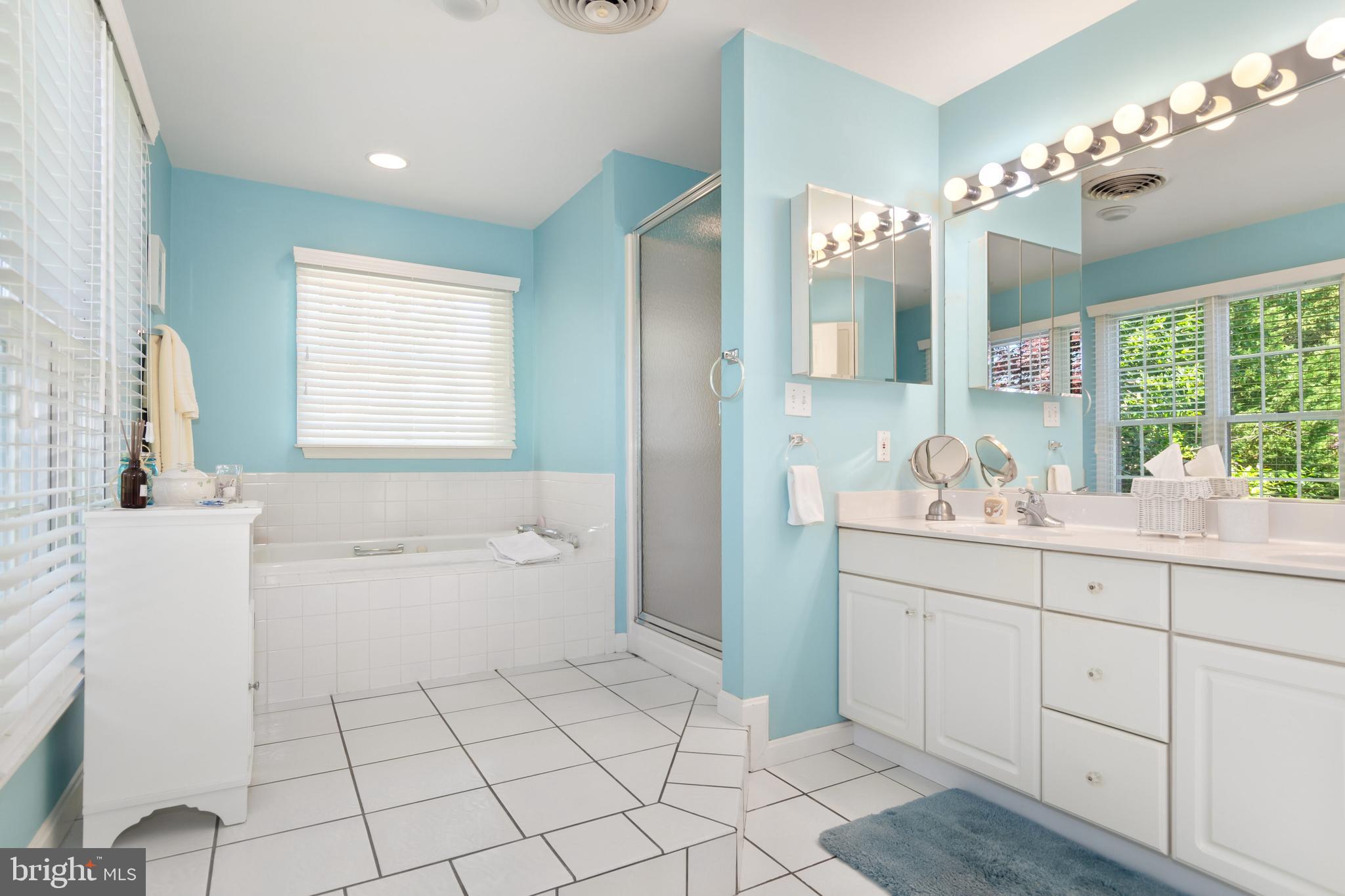 21388 Avalon Ct