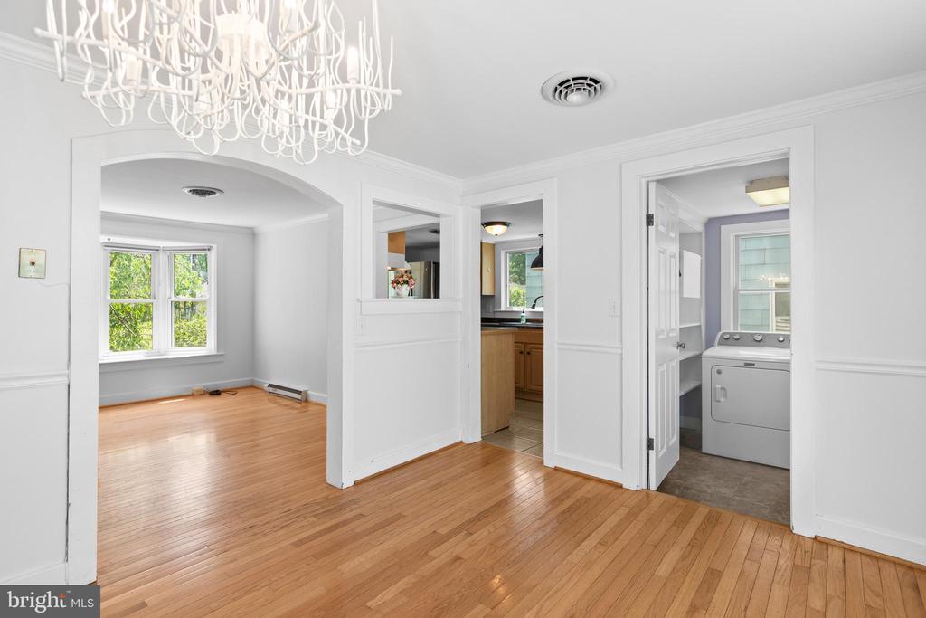 103 W Marengo