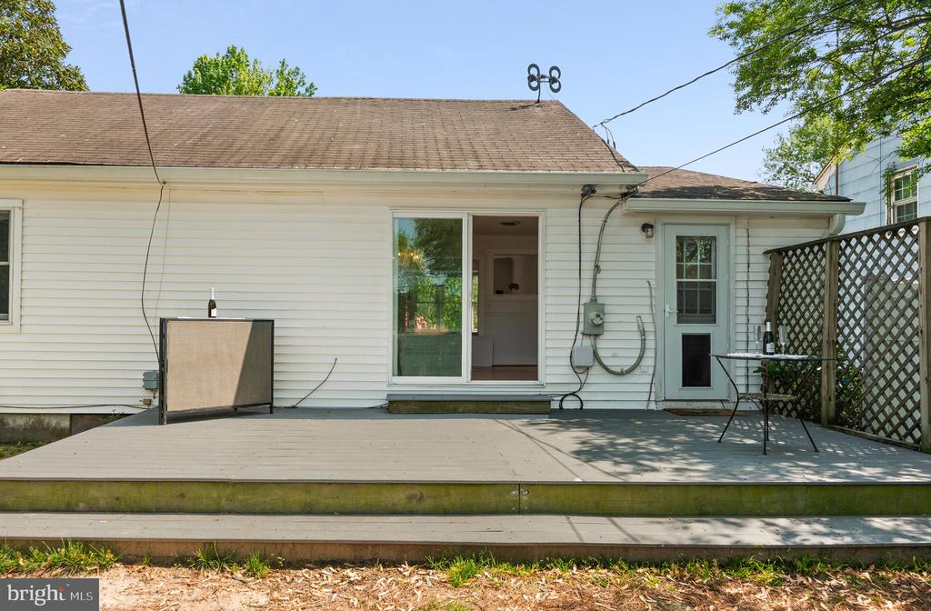 103 W Marengo