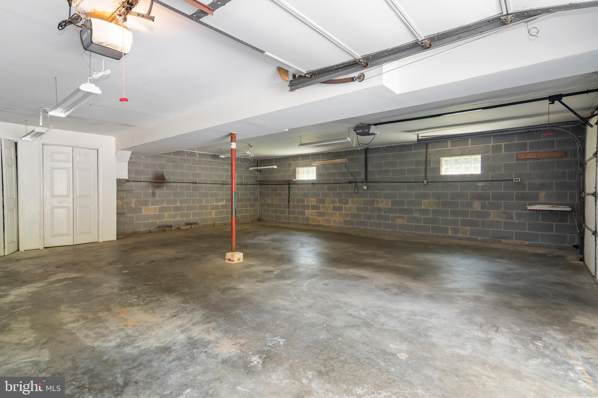 29414 Andrew Ln