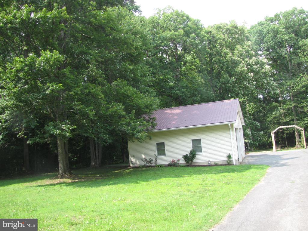 29414 Andrew Ln