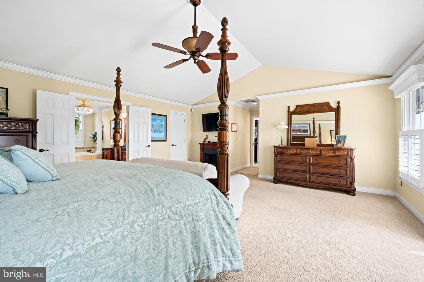 21477 Island Club Rd