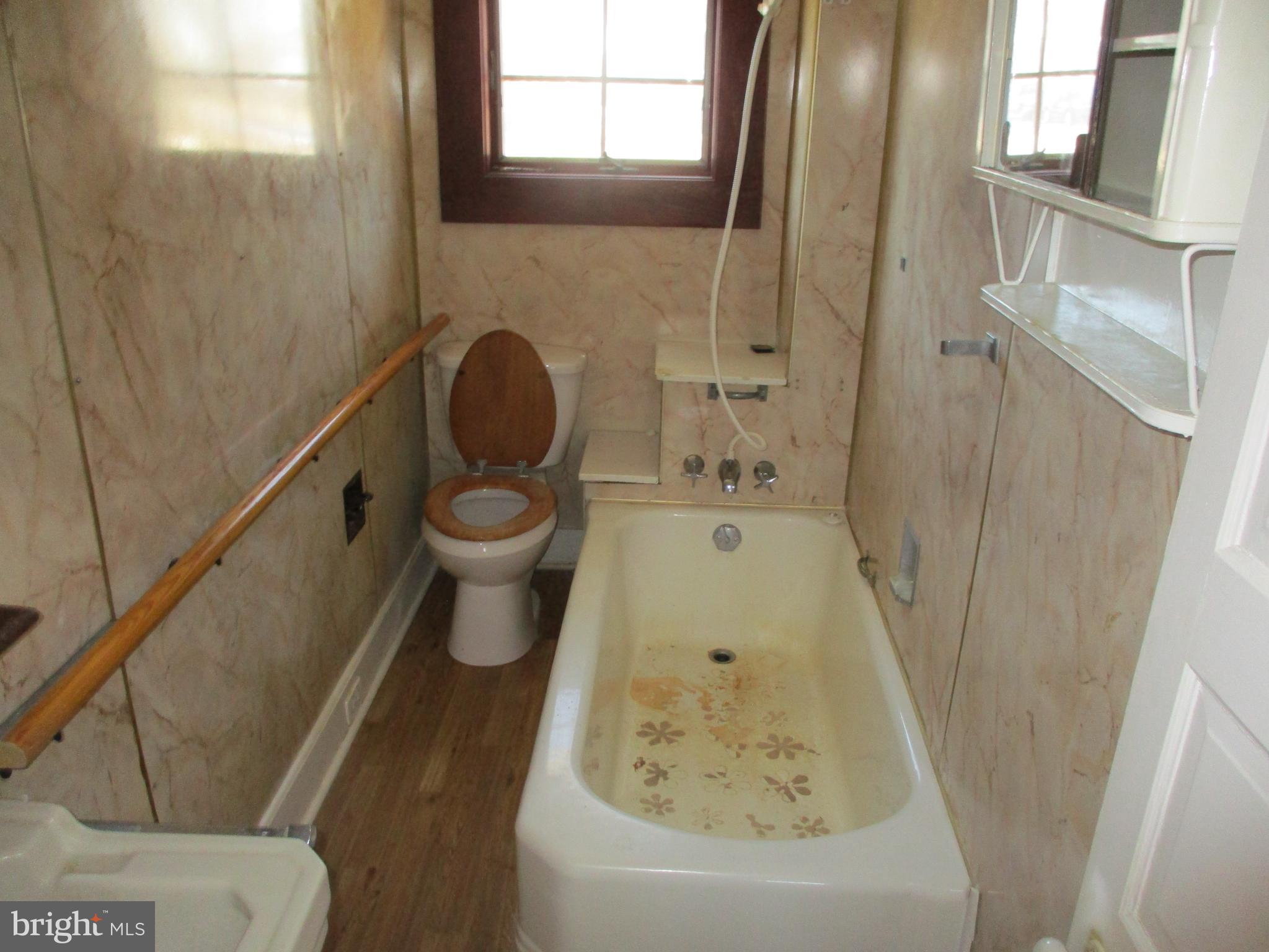 6369 NEAVITT MANOR ROAD